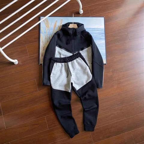 Clothing / 3165