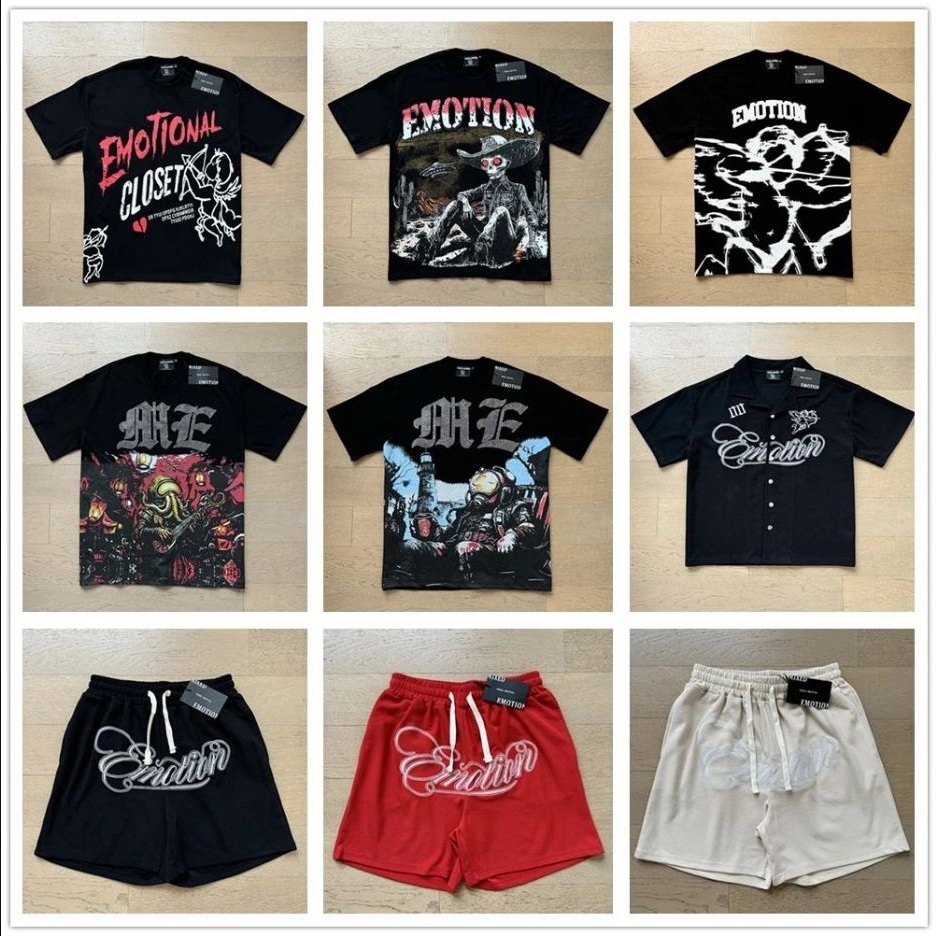 T-shirts / 3200