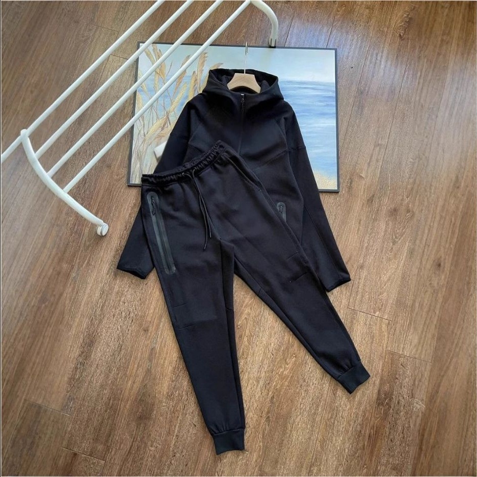 Clothing / 3204